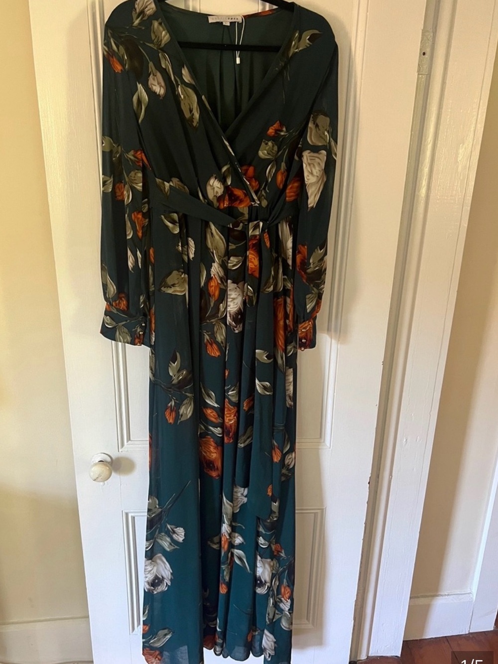 Floral Wrap ( not smocked front )Deep Green with brushed gold dome buttons cuff.